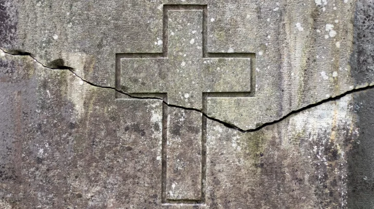 Problems of non-denominationalism